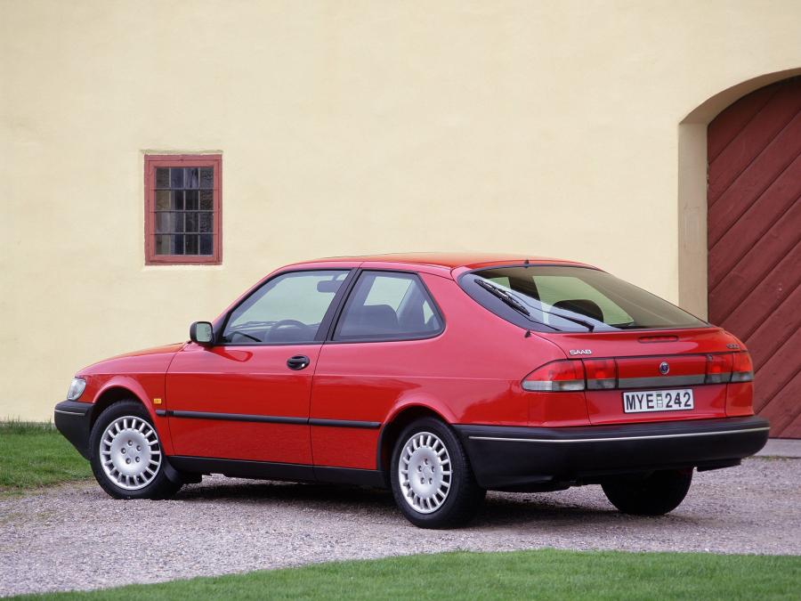  Saab 900 Coupe 1993 года  (фото 12 из 27)